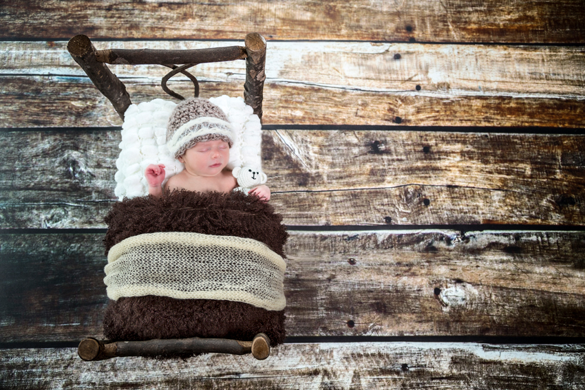 Newborn & zwangerschaps fotograaf David Speltdoorn uit Geraardsbergen maakt de mooiste foto's van je allerkleinste schat! Foto's die je voor altijd zal koesteren! Maak tijdig een afspraak zodat we de fotoshoot kunnen inplannen. Fotograaf regio Geraardsbergen - Lierde - Brakel - Ninove - Zottegem